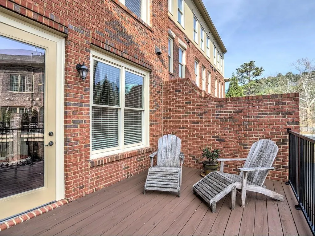 906 River Vista Drive, Atlanta, Georgia 30339, 3 Bedrooms Bedrooms, ,3 BathroomsBathrooms,Residential,Sold,906 River Vista Drive,6129041