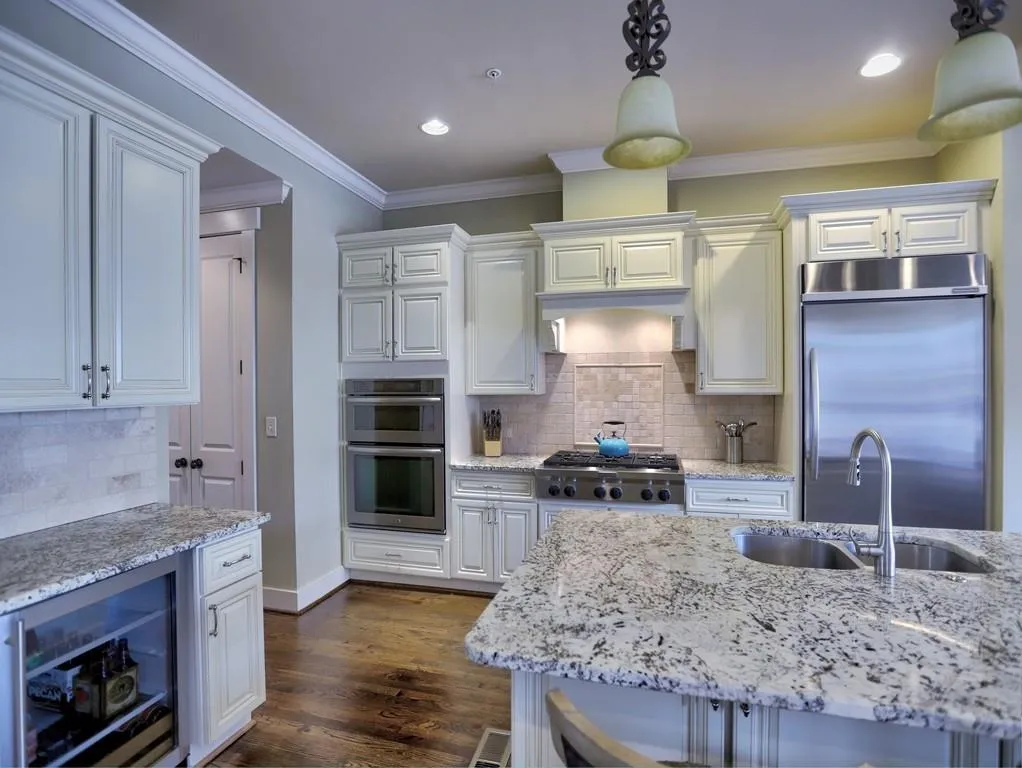 906 River Vista Drive, Atlanta, Georgia 30339, 3 Bedrooms Bedrooms, ,3 BathroomsBathrooms,Residential,Sold,906 River Vista Drive,6129041