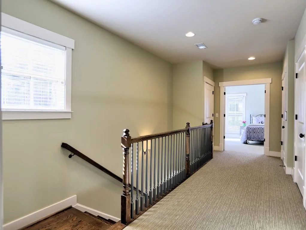 906 River Vista Drive, Atlanta, Georgia 30339, 3 Bedrooms Bedrooms, ,3 BathroomsBathrooms,Residential,Sold,906 River Vista Drive,6129041