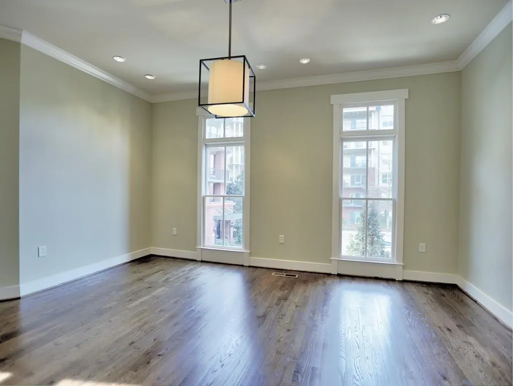 906 River Vista Drive, Atlanta, Georgia 30339, 3 Bedrooms Bedrooms, ,3 BathroomsBathrooms,Residential,Sold,906 River Vista Drive,6129041