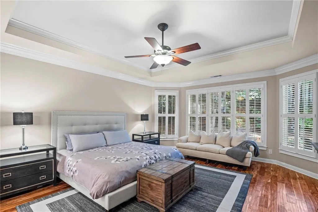 3200 Windsor Lake Drive Ne, Atlanta, Georgia 30319, 5 Bedrooms Bedrooms, ,4 BathroomsBathrooms,Residential,For Sale,3200 Windsor Lake Drive Ne,7642416