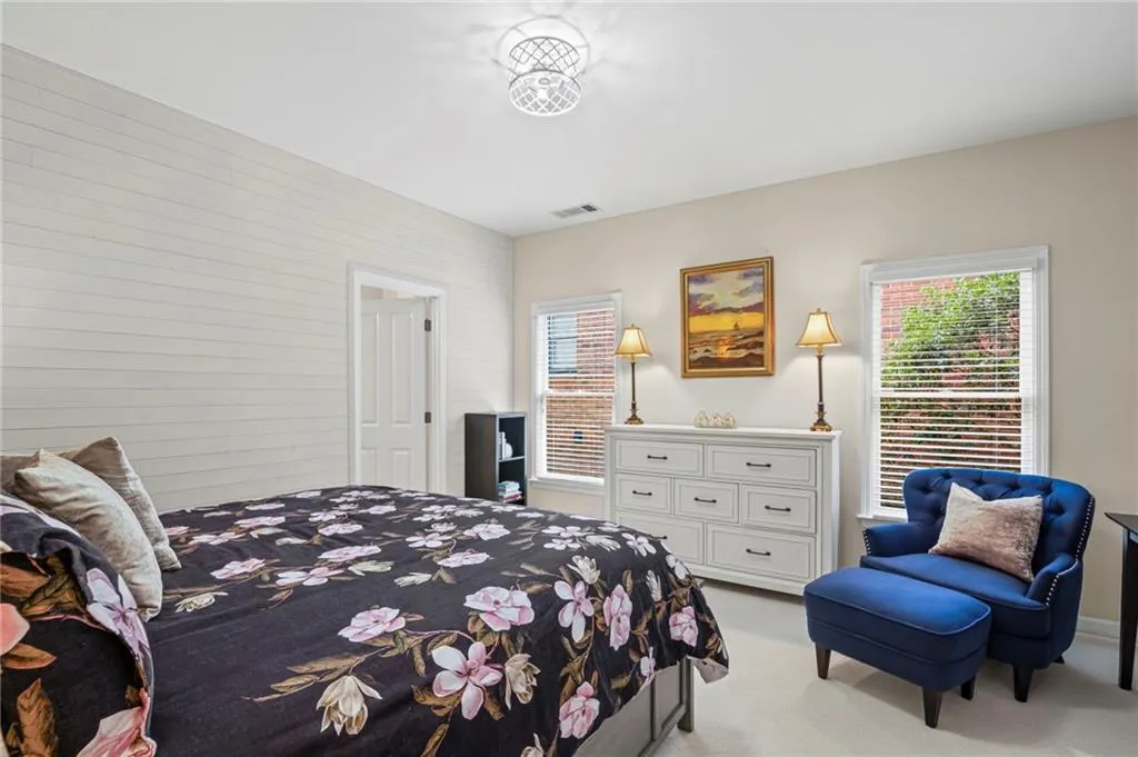 3200 Windsor Lake Drive Ne, Atlanta, Georgia 30319, 5 Bedrooms Bedrooms, ,4 BathroomsBathrooms,Residential,For Sale,3200 Windsor Lake Drive Ne,7642416