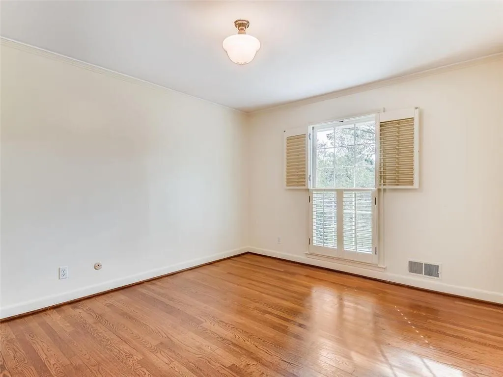 4855 Kendall Court Ne, Sandy Springs, Georgia 30342, 4 Bedrooms Bedrooms, ,2 BathroomsBathrooms,Residential,Sold,4855 Kendall Court Ne,6668124