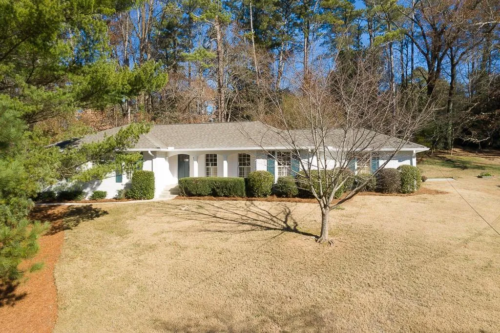 4855 Kendall Court Ne, Sandy Springs, Georgia 30342, 4 Bedrooms Bedrooms, ,2 BathroomsBathrooms,Residential,Sold,4855 Kendall Court Ne,6668124