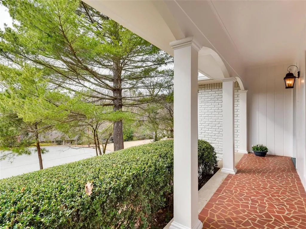 4855 Kendall Court Ne, Sandy Springs, Georgia 30342, 4 Bedrooms Bedrooms, ,2 BathroomsBathrooms,Residential,Sold,4855 Kendall Court Ne,6668124