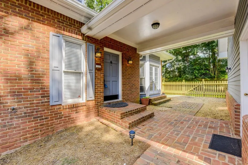 5368 Greenland Road, Atlanta, Georgia 30342, 4 Bedrooms Bedrooms, ,3 BathroomsBathrooms,Residential,Sold,5368 Greenland Road,6516327