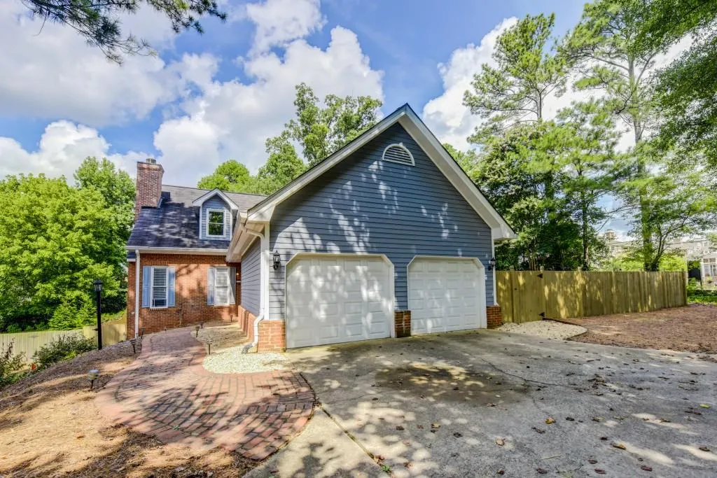 5368 Greenland Road, Atlanta, Georgia 30342, 4 Bedrooms Bedrooms, ,3 BathroomsBathrooms,Residential,Sold,5368 Greenland Road,6516327