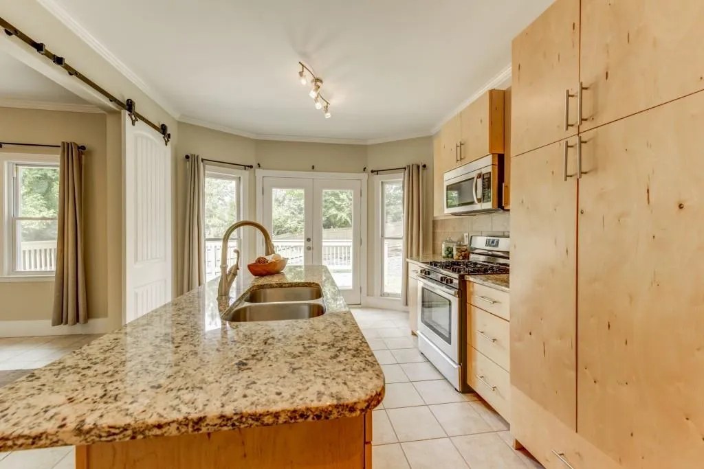 5368 Greenland Road, Atlanta, Georgia 30342, 4 Bedrooms Bedrooms, ,3 BathroomsBathrooms,Residential,Sold,5368 Greenland Road,6516327