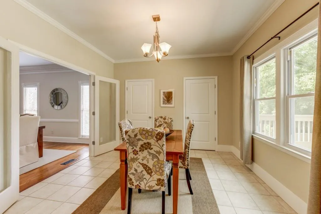 5368 Greenland Road, Atlanta, Georgia 30342, 4 Bedrooms Bedrooms, ,3 BathroomsBathrooms,Residential,Sold,5368 Greenland Road,6516327