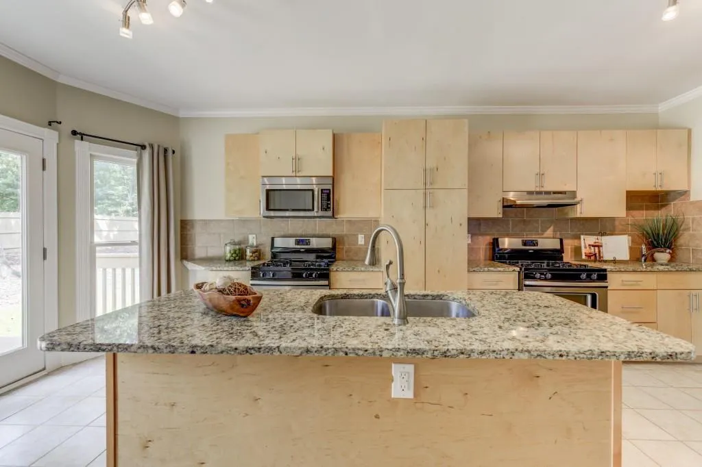 5368 Greenland Road, Atlanta, Georgia 30342, 4 Bedrooms Bedrooms, ,3 BathroomsBathrooms,Residential,Sold,5368 Greenland Road,6516327