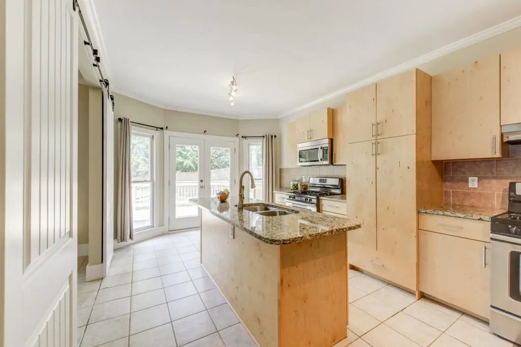 5368 Greenland Road, Atlanta, Georgia 30342, 4 Bedrooms Bedrooms, ,3 BathroomsBathrooms,Residential,Sold,5368 Greenland Road,6516327