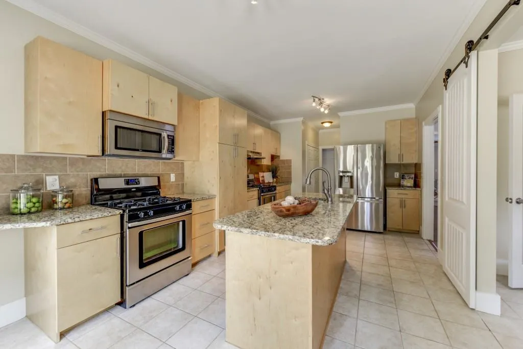5368 Greenland Road, Atlanta, Georgia 30342, 4 Bedrooms Bedrooms, ,3 BathroomsBathrooms,Residential,Sold,5368 Greenland Road,6516327