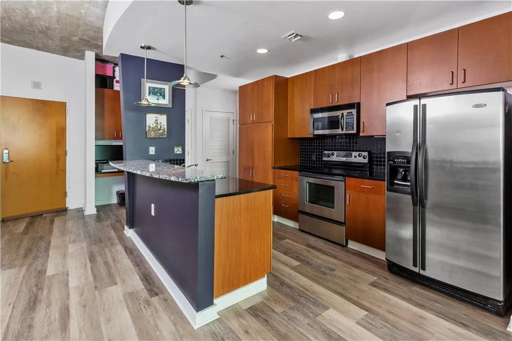 923 Peachtree Street Ne Unit 1135, Atlanta, Georgia 30309, 1 Bedroom Bedrooms, ,1 BathroomBathrooms,Residential,Sold,923 Peachtree Street Ne Unit 1135,5867295