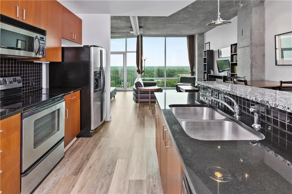 923 Peachtree Street Ne Unit 1135, Atlanta, Georgia 30309, 1 Bedroom Bedrooms, ,1 BathroomBathrooms,Residential,Sold,923 Peachtree Street Ne Unit 1135,5867295