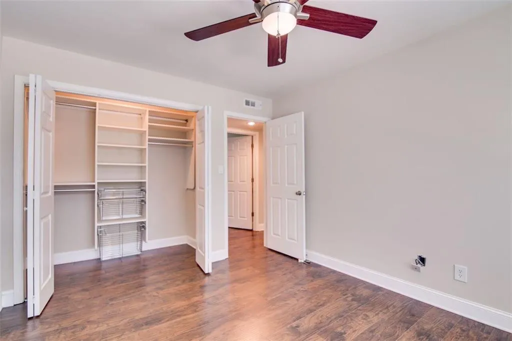 6980 Roswell Road Unit A4, Sandy Springs, Georgia 30328, 3 Bedrooms Bedrooms, ,2 BathroomsBathrooms,Residential,Sold,6980 Roswell Road Unit A4,6046204