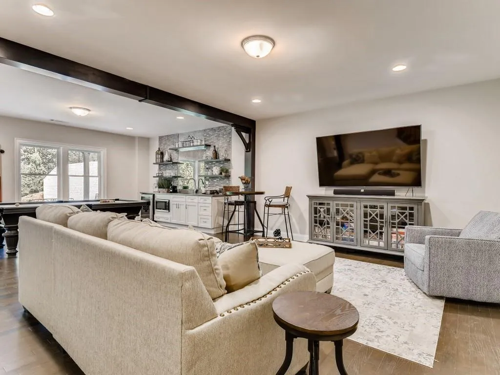 6463 Canopy Drive, Sandy Springs, Georgia 30328, 6 Bedrooms Bedrooms, ,5 BathroomsBathrooms,Residential,Sold,6463 Canopy Drive,6762636