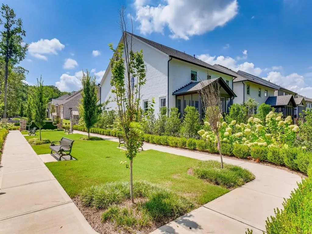 6463 Canopy Drive, Sandy Springs, Georgia 30328, 6 Bedrooms Bedrooms, ,5 BathroomsBathrooms,Residential,Sold,6463 Canopy Drive,6762636
