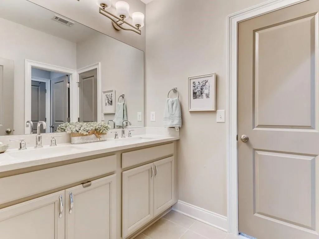 6463 Canopy Drive, Sandy Springs, Georgia 30328, 6 Bedrooms Bedrooms, ,5 BathroomsBathrooms,Residential,Sold,6463 Canopy Drive,6762636