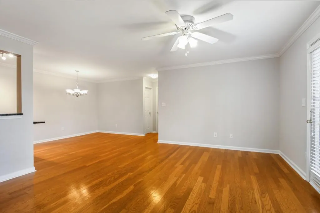 207 Brighton Point, Sandy Springs, Georgia 30328, 2 Bedrooms Bedrooms, ,2 BathroomsBathrooms,Residential,Sold,207 Brighton Point,6843818