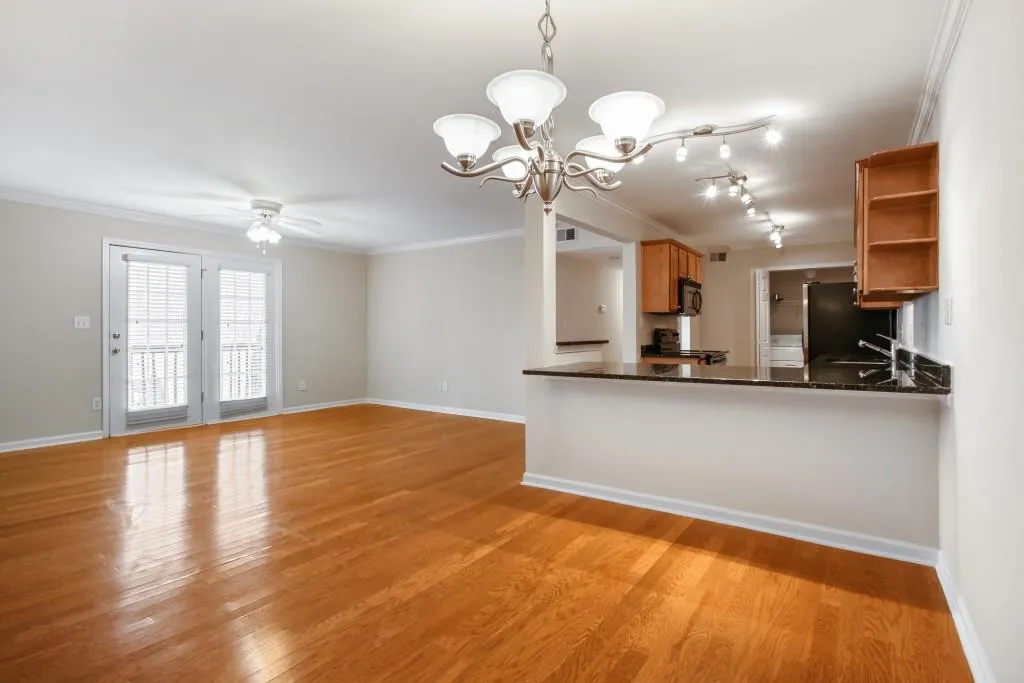 207 Brighton Point, Sandy Springs, Georgia 30328, 2 Bedrooms Bedrooms, ,2 BathroomsBathrooms,Residential,Sold,207 Brighton Point,6843818