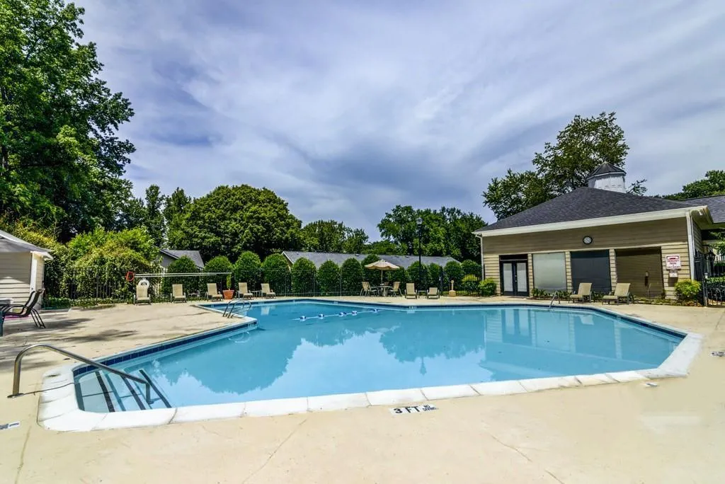 207 Brighton Point, Sandy Springs, Georgia 30328, 2 Bedrooms Bedrooms, ,2 BathroomsBathrooms,Residential,Sold,207 Brighton Point,6843818