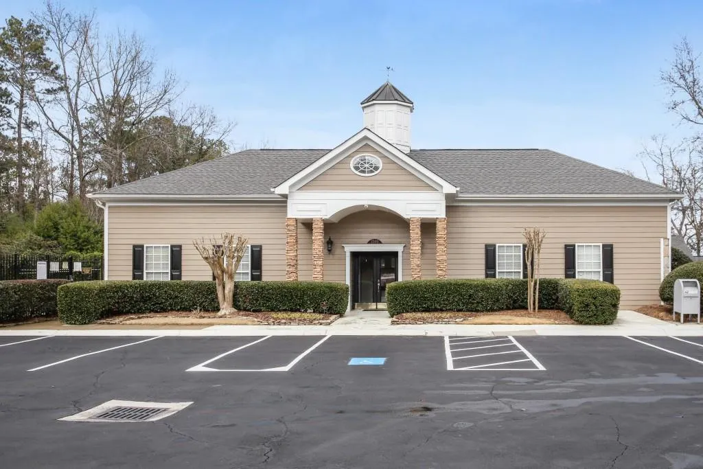 207 Brighton Point, Sandy Springs, Georgia 30328, 2 Bedrooms Bedrooms, ,2 BathroomsBathrooms,Residential,Sold,207 Brighton Point,6843818