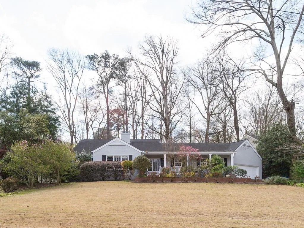 2929 Castlewood Drive Nw, Atlanta, Georgia 30327, 5 Bedrooms Bedrooms, ,3 BathroomsBathrooms,Residential,Sold,2929 Castlewood Drive Nw,5983928
