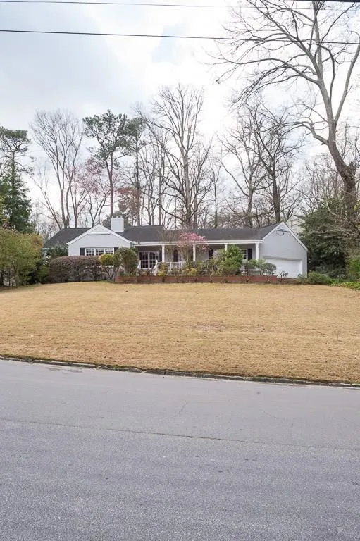 2929 Castlewood Drive Nw, Atlanta, Georgia 30327, 5 Bedrooms Bedrooms, ,3 BathroomsBathrooms,Residential,Sold,2929 Castlewood Drive Nw,5983928
