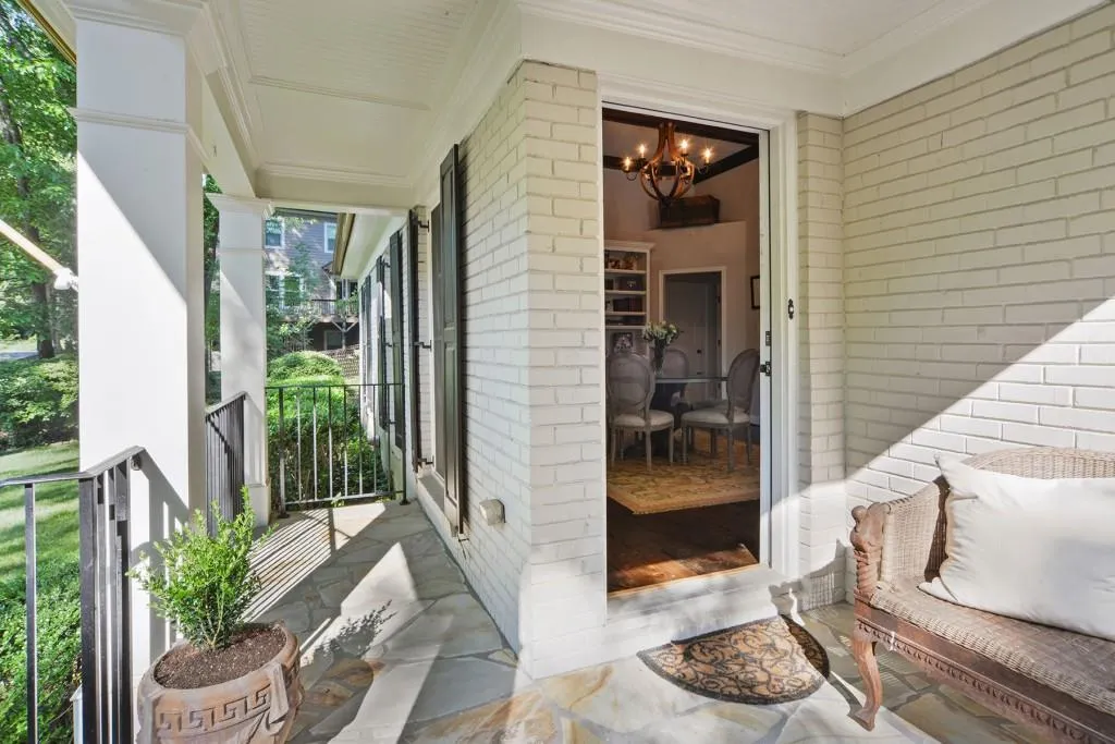 1669 Fearn Circle Ne, Atlanta, Georgia 30319, 4 Bedrooms Bedrooms, ,3 BathroomsBathrooms,Residential,Sold,1669 Fearn Circle Ne,6023573