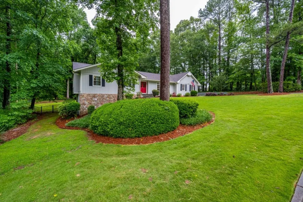 7620 Spalding Lane, Sandy Springs, Georgia 30350, 4 Bedrooms Bedrooms, ,2 BathroomsBathrooms,Residential,Sold,7620 Spalding Lane,7235600