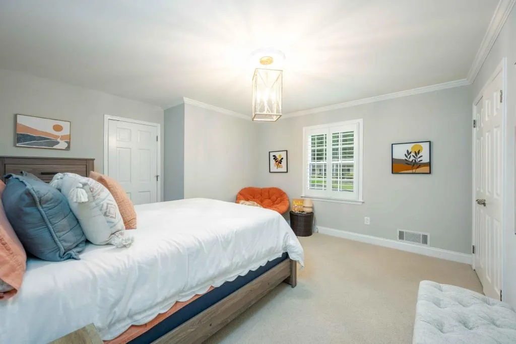 7620 Spalding Lane, Sandy Springs, Georgia 30350, 4 Bedrooms Bedrooms, ,2 BathroomsBathrooms,Residential,Sold,7620 Spalding Lane,7235600