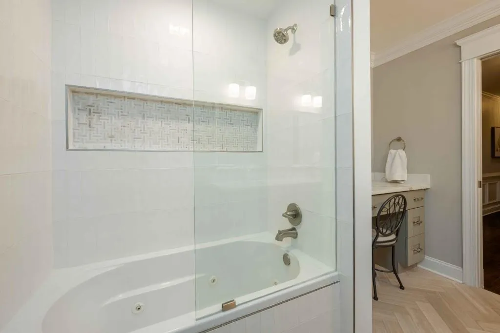 7620 Spalding Lane, Sandy Springs, Georgia 30350, 4 Bedrooms Bedrooms, ,2 BathroomsBathrooms,Residential,Sold,7620 Spalding Lane,7235600