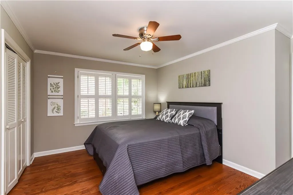 215 W Spalding Drive, Atlanta, Georgia 30328, 4 Bedrooms Bedrooms, ,3 BathroomsBathrooms,Residential,Sold,215 W Spalding Drive,6045529