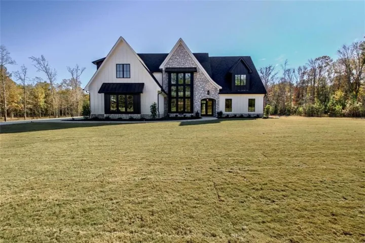 130 Grace Hope Drive, Brooks, Georgia 30205