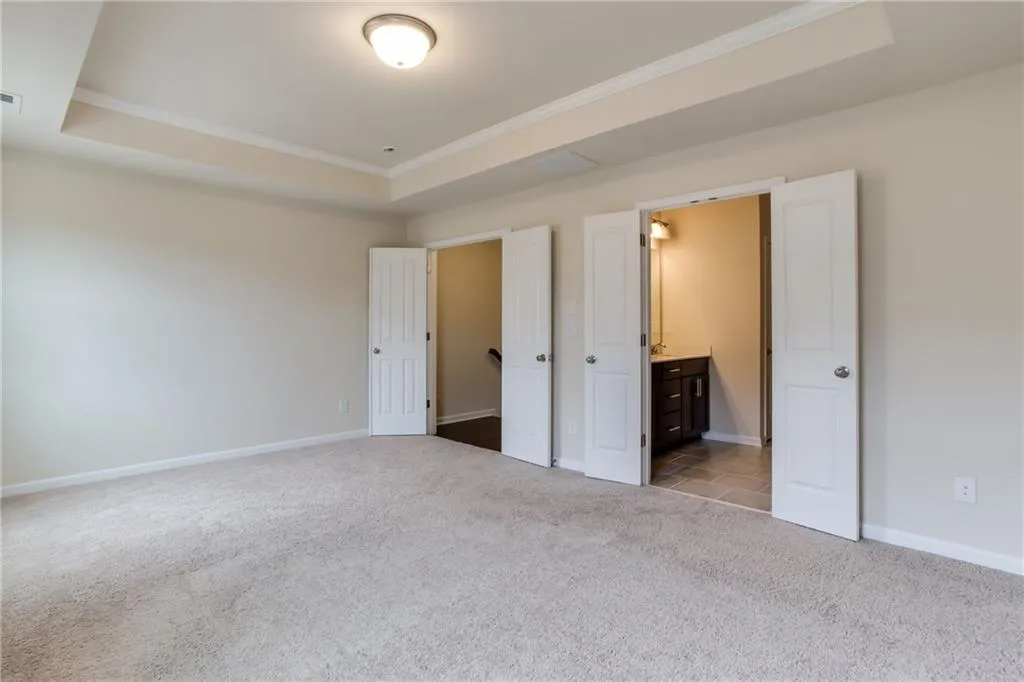7410 Highland Bluff, Atlanta, Georgia 30328, 3 Bedrooms Bedrooms, ,3 BathroomsBathrooms,Residential,Sold,7410 Highland Bluff,6578997