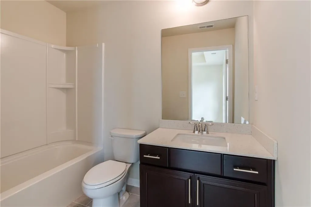 7410 Highland Bluff, Atlanta, Georgia 30328, 3 Bedrooms Bedrooms, ,3 BathroomsBathrooms,Residential,Sold,7410 Highland Bluff,6578997