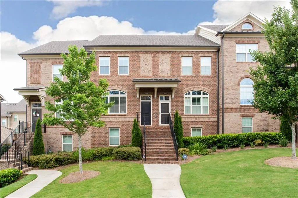 7410 Highland Bluff, Atlanta, Georgia 30328, 3 Bedrooms Bedrooms, ,3 BathroomsBathrooms,Residential,Sold,7410 Highland Bluff,6578997