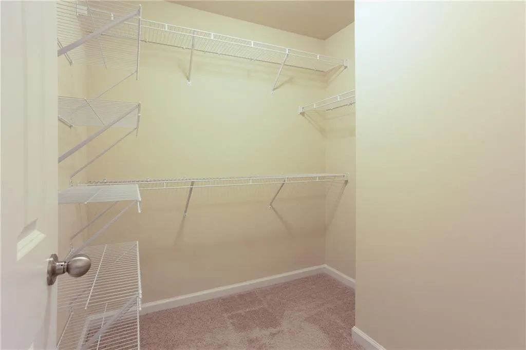 7410 Highland Bluff, Atlanta, Georgia 30328, 3 Bedrooms Bedrooms, ,3 BathroomsBathrooms,Residential,Sold,7410 Highland Bluff,6578997