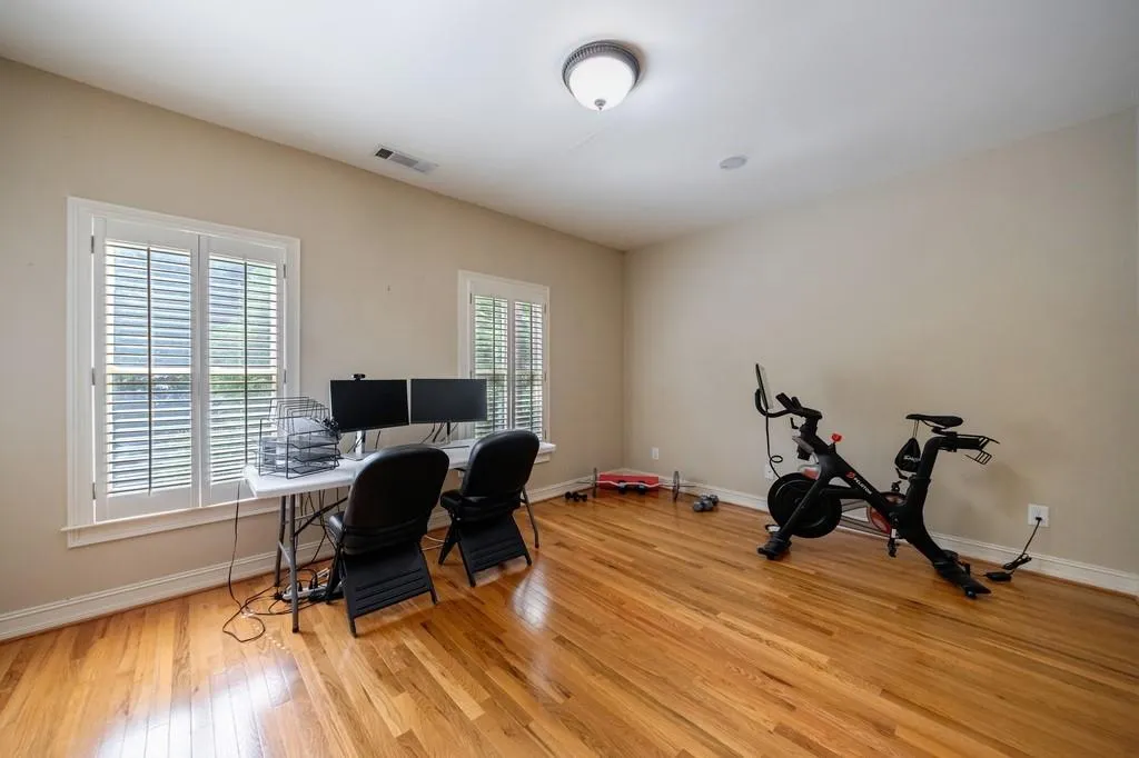 3127 Lenox Road Ne Unit 1, Atlanta, Georgia 30324, 3 Bedrooms Bedrooms, ,3 BathroomsBathrooms,Residential,For Sale,3127 Lenox Road Ne Unit 1,7567598