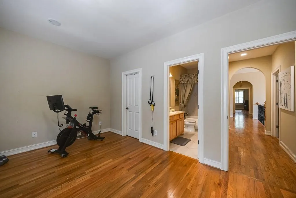 3127 Lenox Road Ne Unit 1, Atlanta, Georgia 30324, 3 Bedrooms Bedrooms, ,3 BathroomsBathrooms,Residential,For Sale,3127 Lenox Road Ne Unit 1,7567598