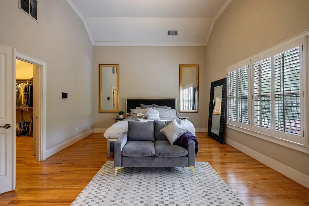 3127 Lenox Road Ne Unit 1, Atlanta, Georgia 30324, 3 Bedrooms Bedrooms, ,3 BathroomsBathrooms,Residential,For Sale,3127 Lenox Road Ne Unit 1,7567598
