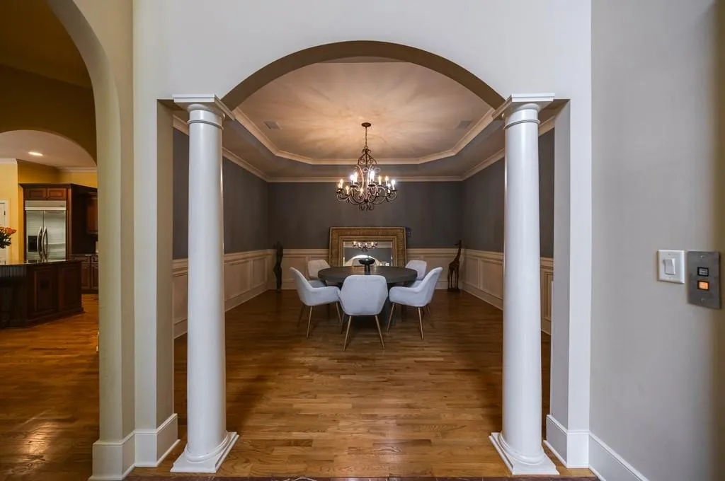3127 Lenox Road Ne Unit 1, Atlanta, Georgia 30324, 3 Bedrooms Bedrooms, ,3 BathroomsBathrooms,Residential,For Sale,3127 Lenox Road Ne Unit 1,7567598