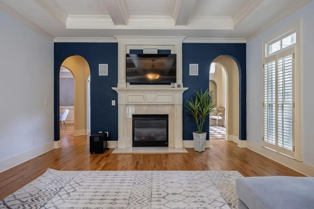 3127 Lenox Road Ne Unit 1, Atlanta, Georgia 30324, 3 Bedrooms Bedrooms, ,3 BathroomsBathrooms,Residential,For Sale,3127 Lenox Road Ne Unit 1,7567598