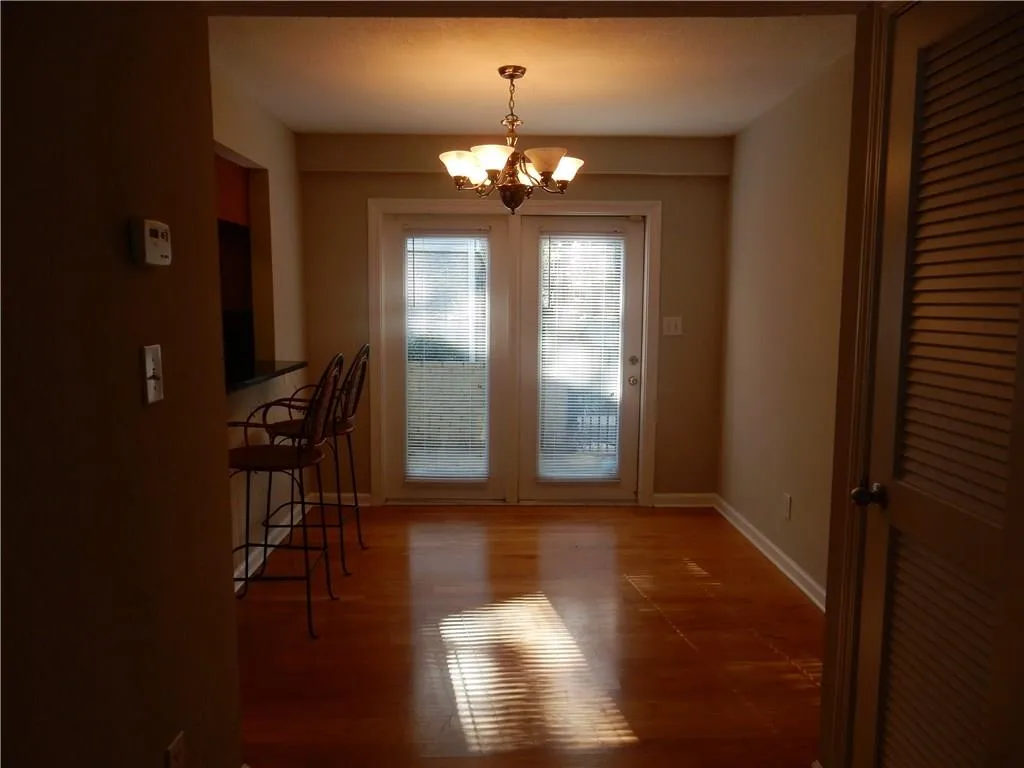 6940 Roswell Road Unit 25b, Sandy Springs, Georgia 30328, 2 Bedrooms Bedrooms, ,1 BathroomBathrooms,Residential,Sold,6940 Roswell Road Unit 25b,5740536