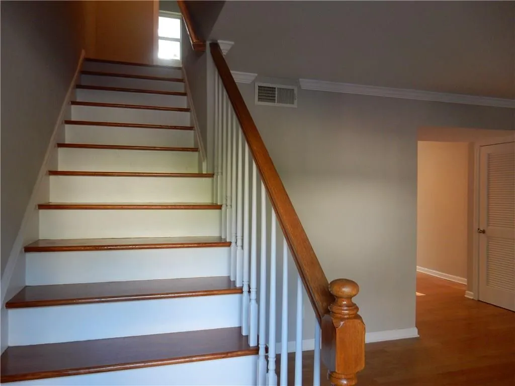 6940 Roswell Road Unit 25b, Sandy Springs, Georgia 30328, 2 Bedrooms Bedrooms, ,1 BathroomBathrooms,Residential,Sold,6940 Roswell Road Unit 25b,5740536