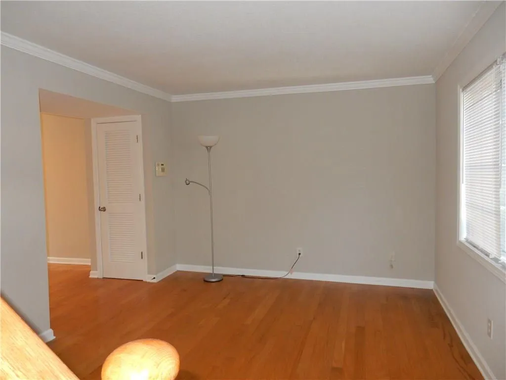 6940 Roswell Road Unit 25b, Sandy Springs, Georgia 30328, 2 Bedrooms Bedrooms, ,1 BathroomBathrooms,Residential,Sold,6940 Roswell Road Unit 25b,5740536