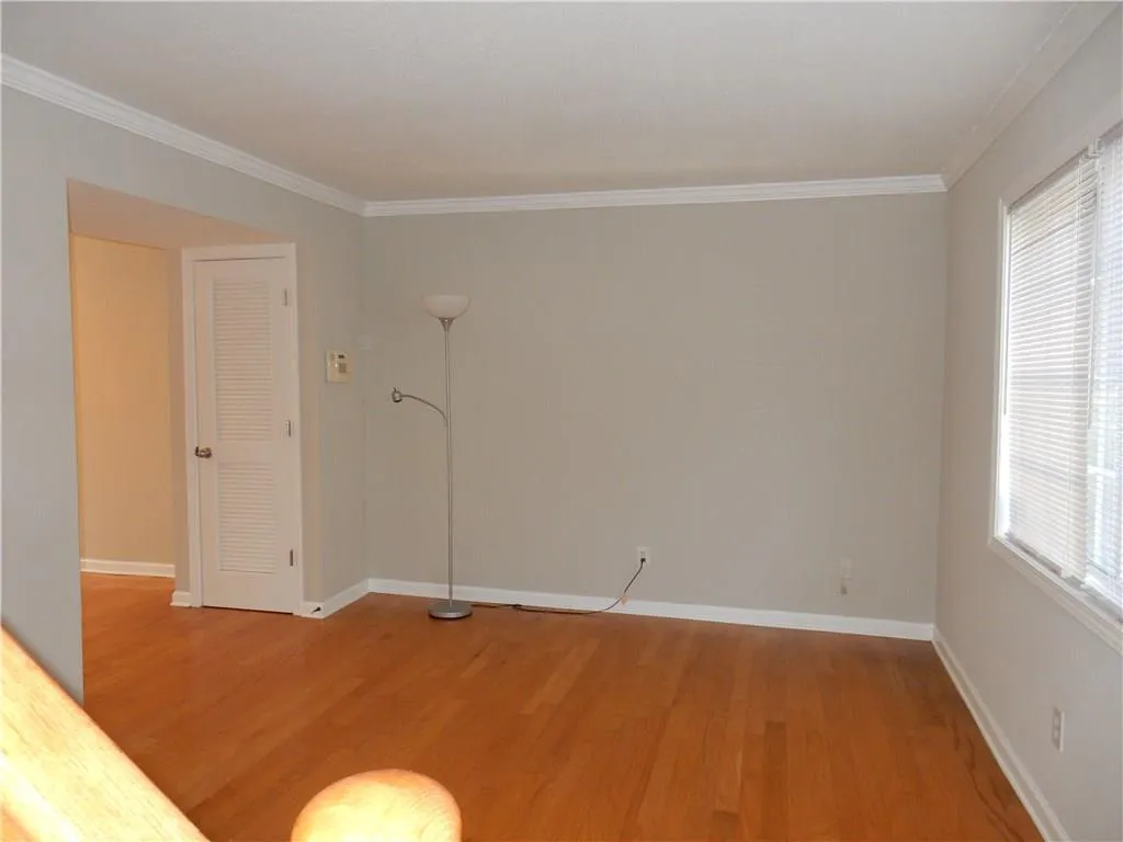 6940 Roswell Road Unit 25b, Sandy Springs, Georgia 30328, 2 Bedrooms Bedrooms, ,1 BathroomBathrooms,Residential,Sold,6940 Roswell Road Unit 25b,5740536