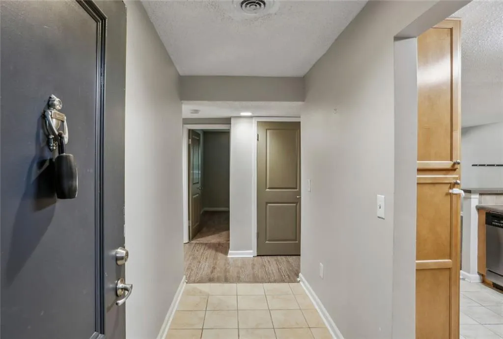 3650 Ashford Dunwoody Road Northeast Road Ne Unit, Brookhaven, Georgia 30319, 2 Bedrooms Bedrooms, ,1 BathroomBathrooms,Residential,For Sale,3650 Ashford Dunwoody Road Northeast Road Ne Unit ,7618062
