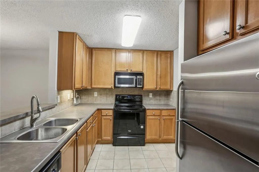 3650 Ashford Dunwoody Road Northeast Road Ne Unit, Brookhaven, Georgia 30319, 2 Bedrooms Bedrooms, ,1 BathroomBathrooms,Residential,For Sale,3650 Ashford Dunwoody Road Northeast Road Ne Unit ,7618062