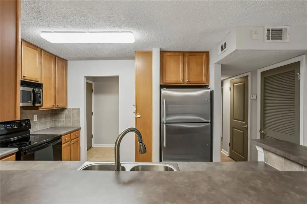 3650 Ashford Dunwoody Road Northeast Road Ne Unit, Brookhaven, Georgia 30319, 2 Bedrooms Bedrooms, ,1 BathroomBathrooms,Residential,For Sale,3650 Ashford Dunwoody Road Northeast Road Ne Unit ,7618062